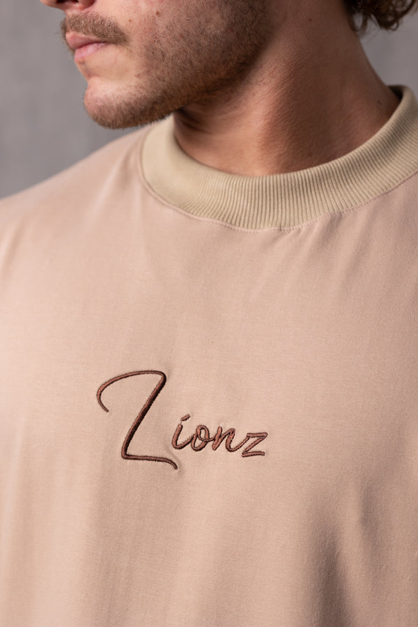 Camiseta Oversized Bordada King - Bege