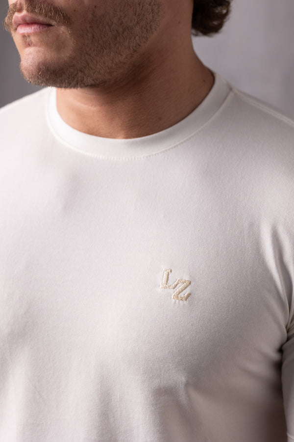 Camiseta Slim Bordada LZ - OffWhite