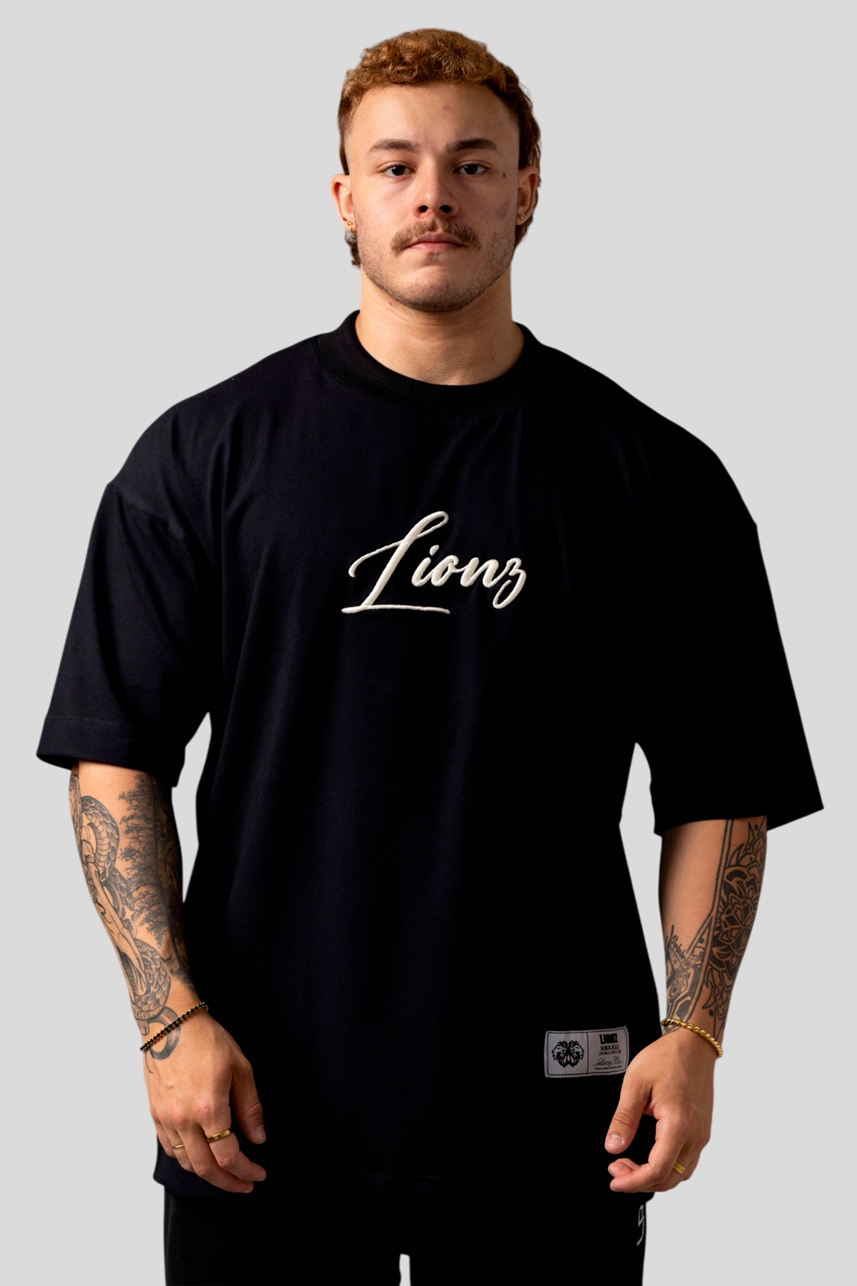 Camiseta Oversized Lionz Bordada - Preta