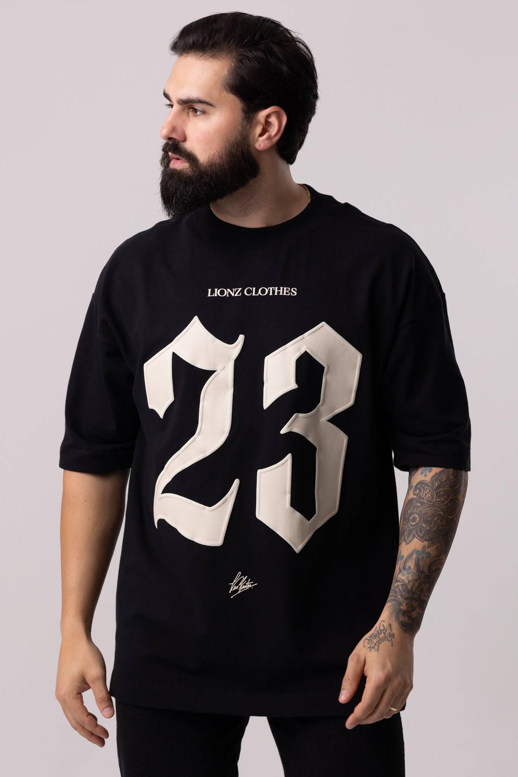 Camiseta Oversized 23 - Preta