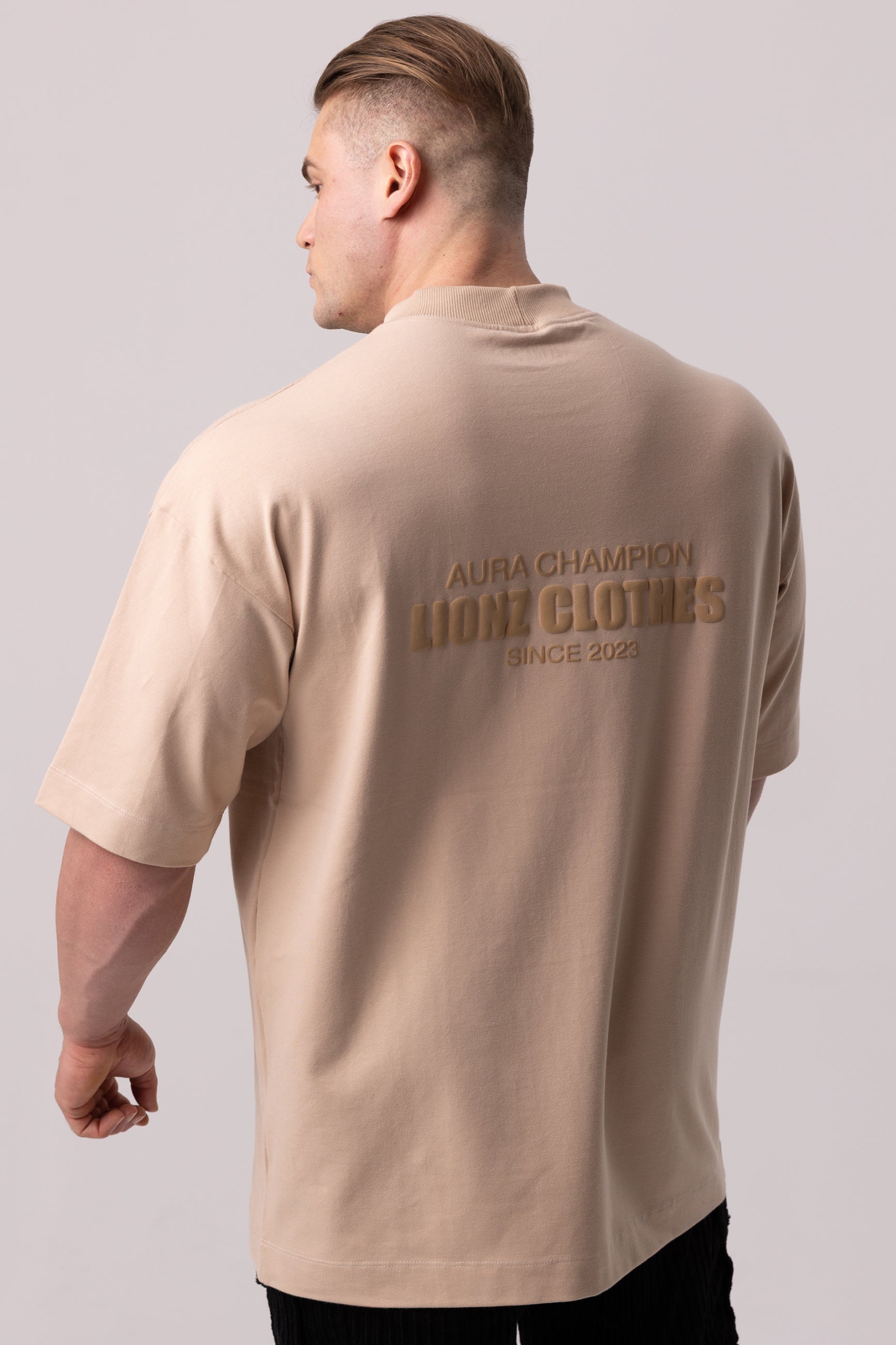 Camiseta Oversized TIRE - Bege