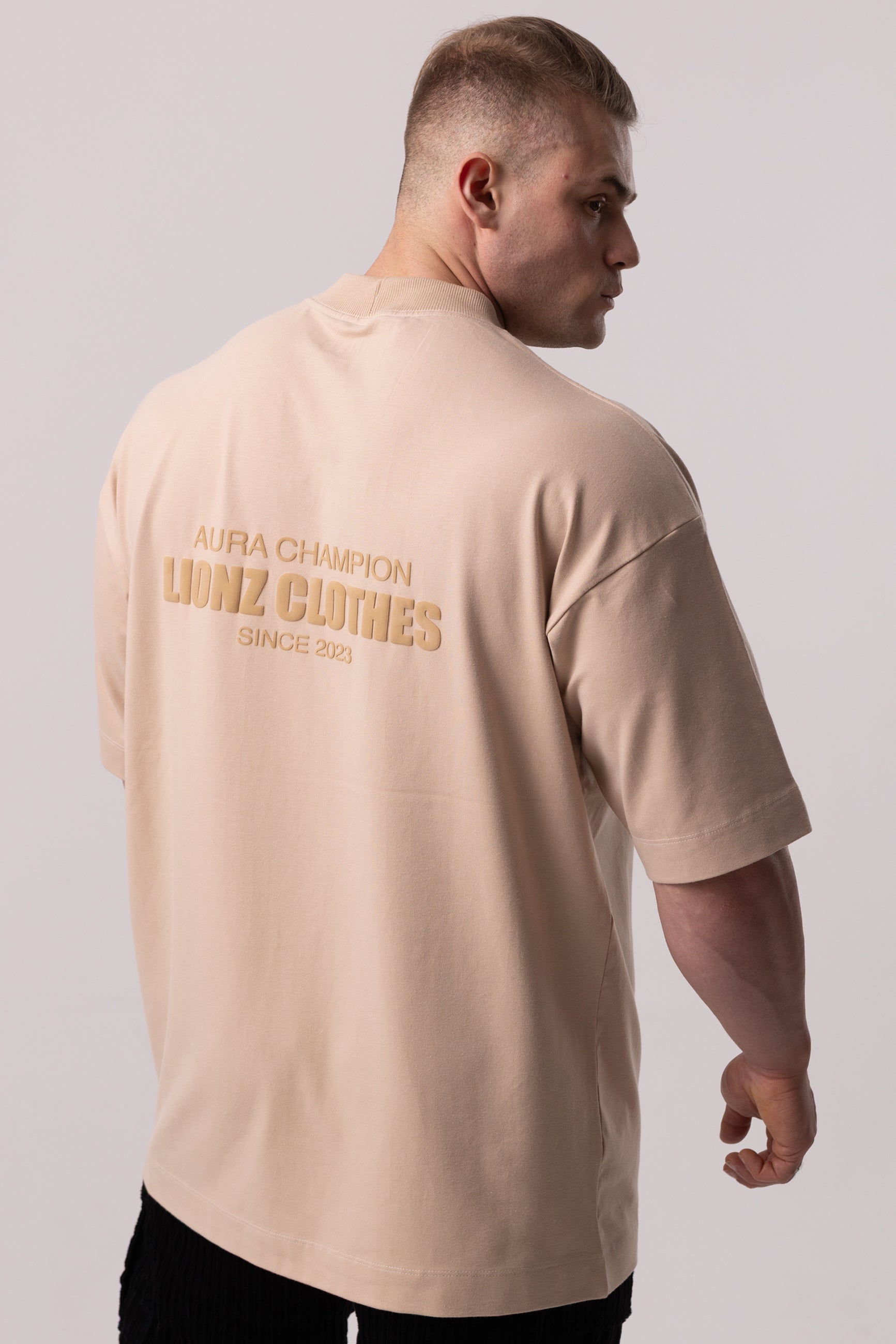 Camiseta Oversized TIRE - Bege