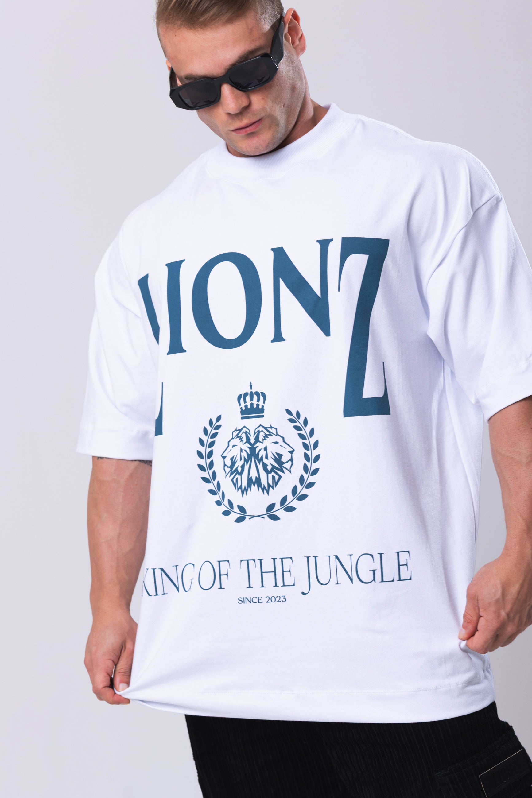 Camiseta Oversized LIONZ KING - Branca
