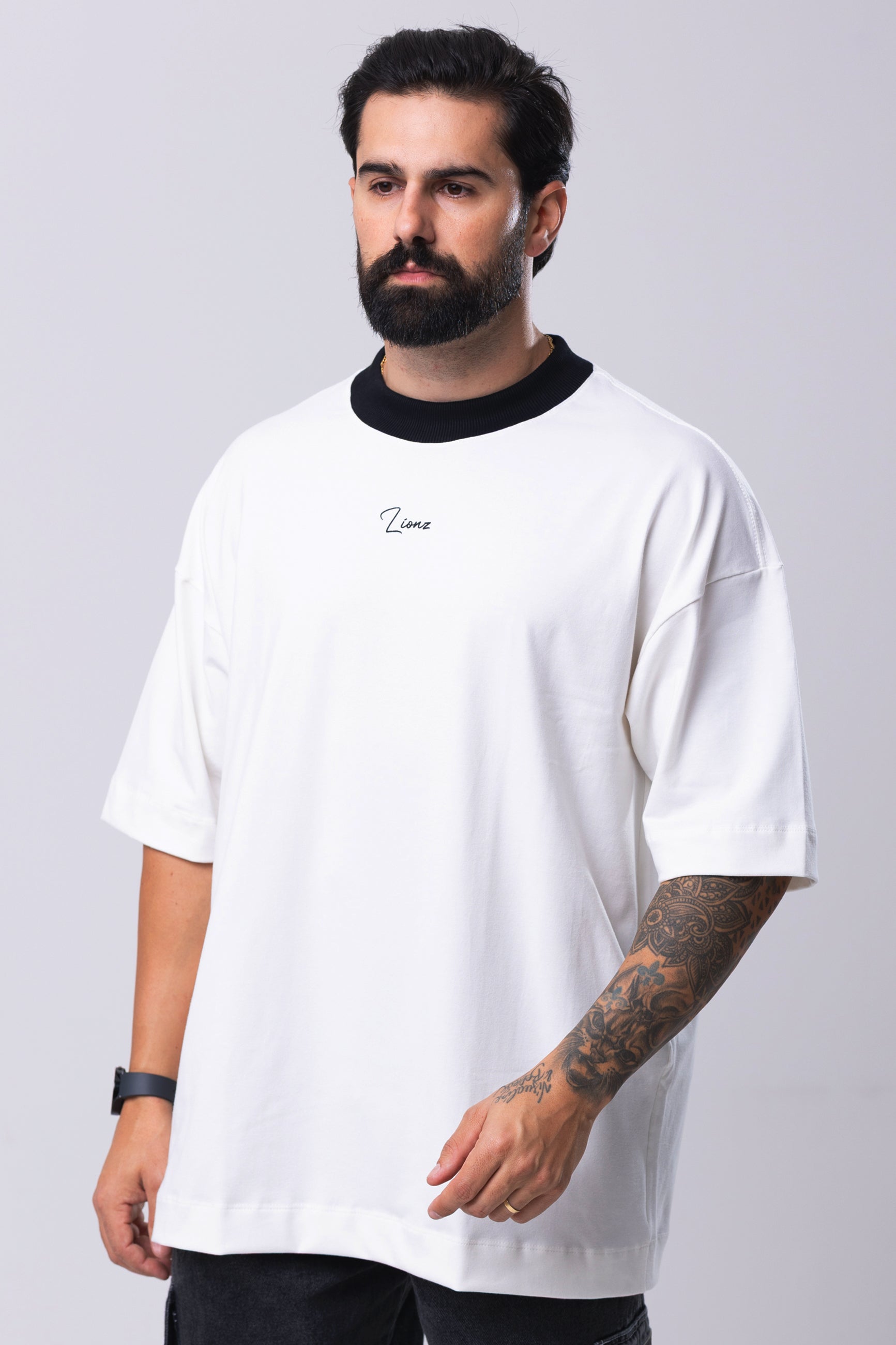 Camiseta Oversized Minimal - OffWhite&Black