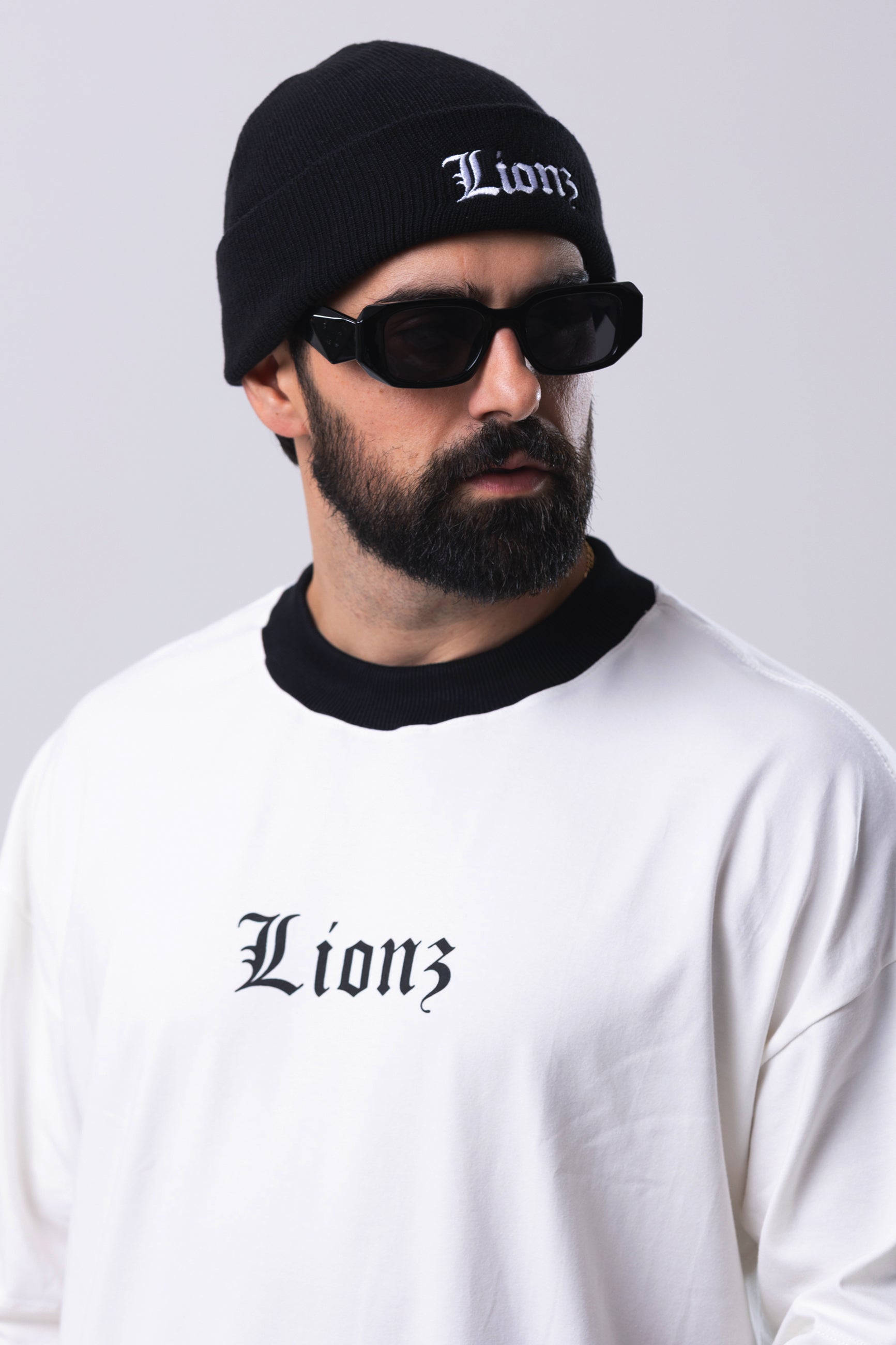Camiseta Oversized Brotherhood - OffWhite&Black