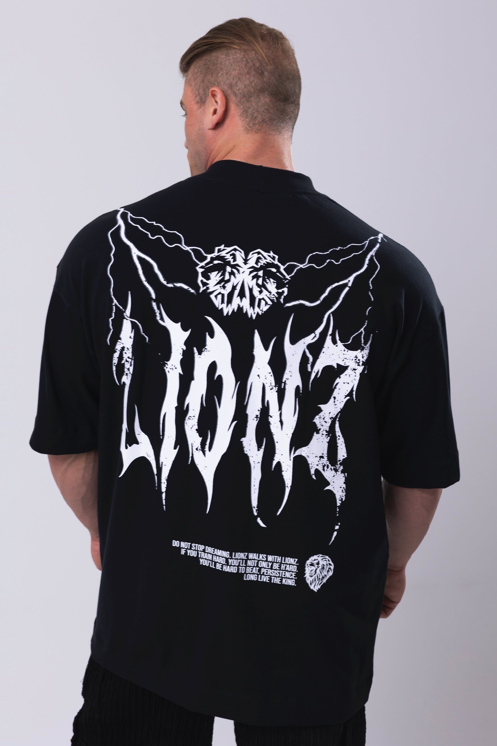 Camiseta Oversized MetalThunder - Preta