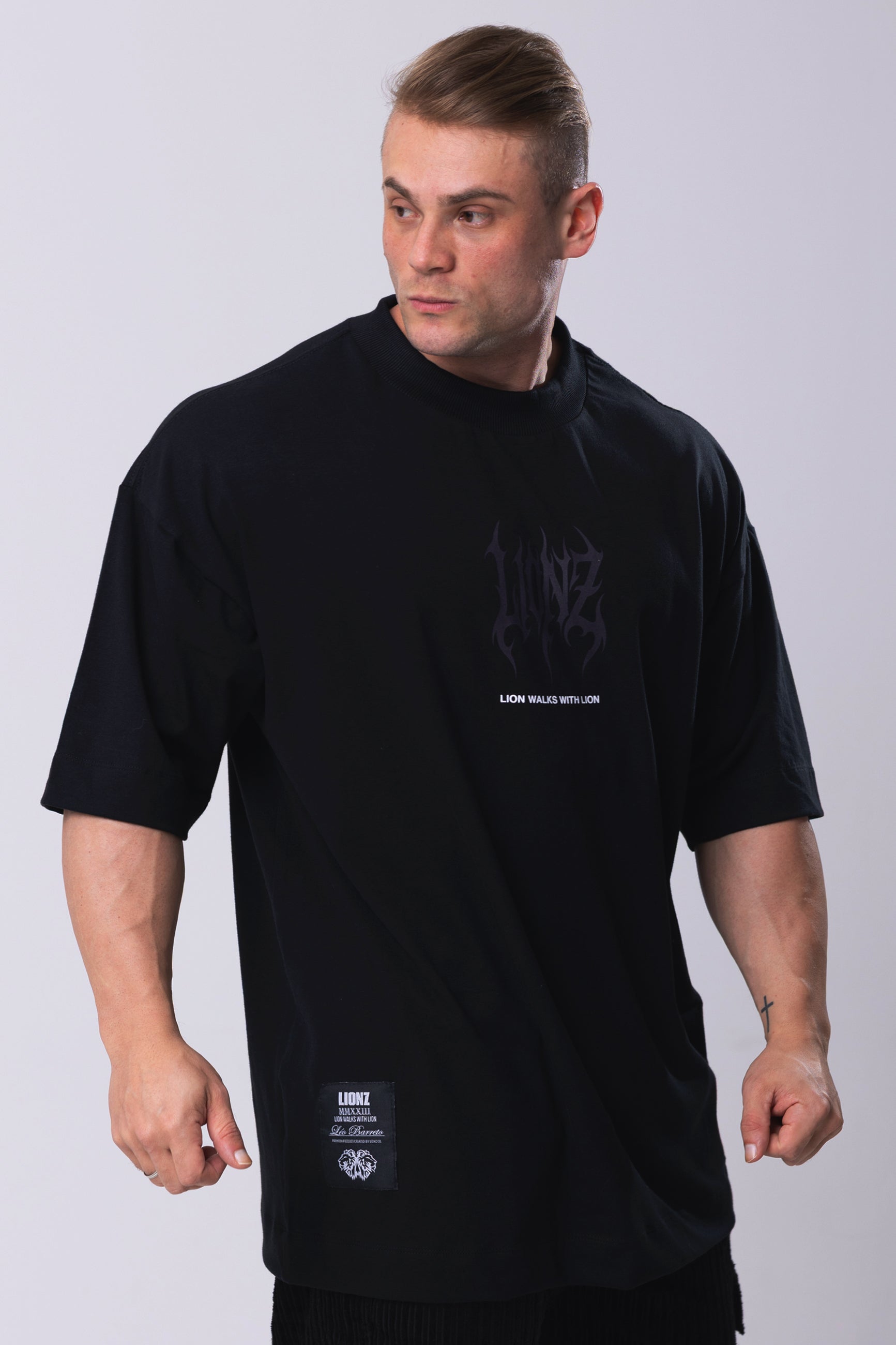 Camiseta Oversized LWWL - Preta