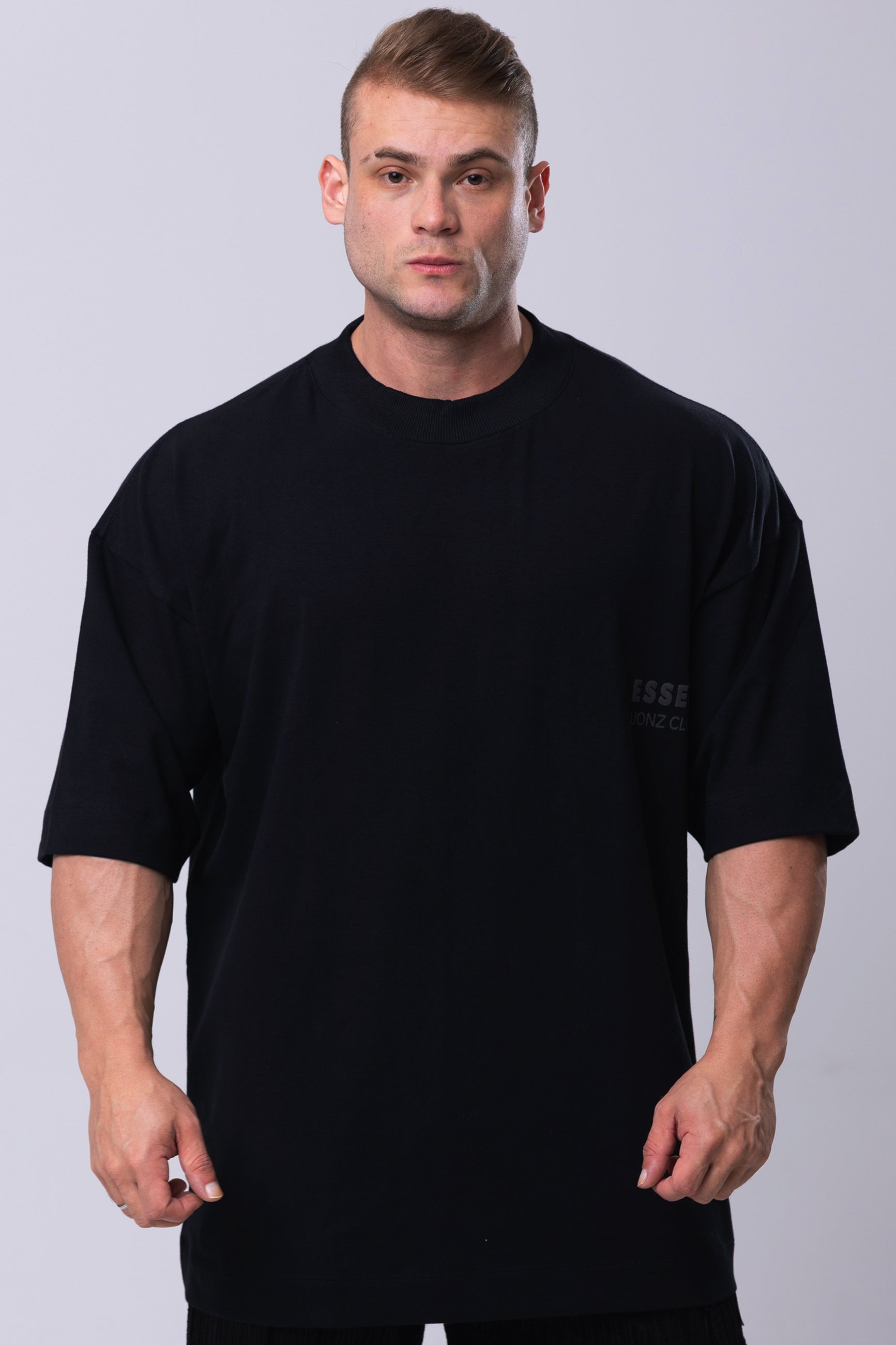 Camiseta Oversized Essence - Preta