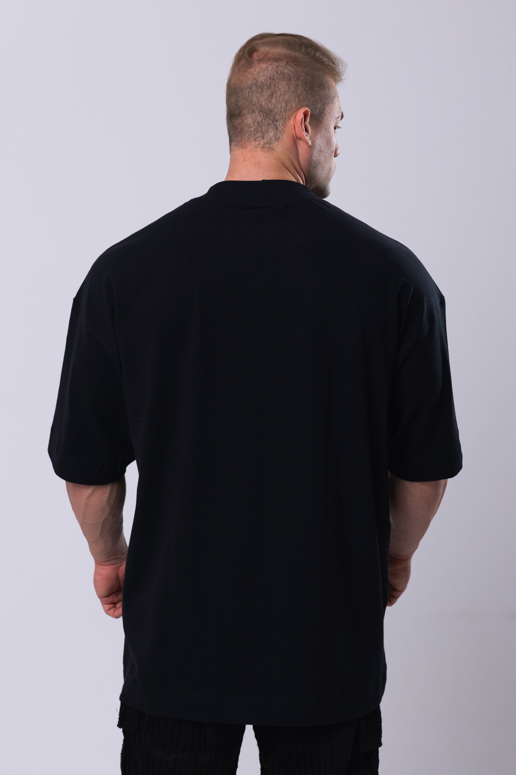 Camiseta Oversized Essence - Preta