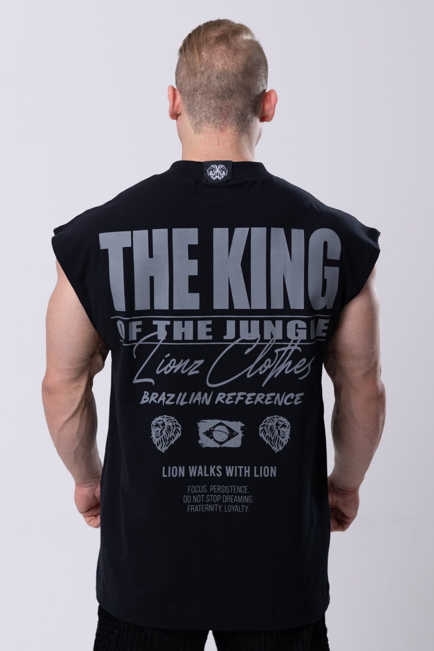 Regata Tanke The King - Preta