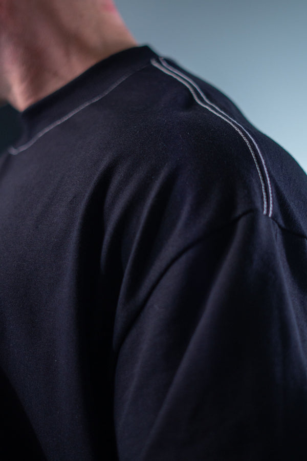 Camiseta Oversized Romanos - Preta Contraste