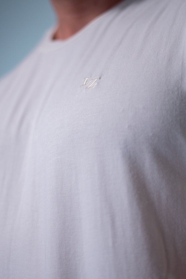Camiseta Slim Bordada LZ - OffWhite