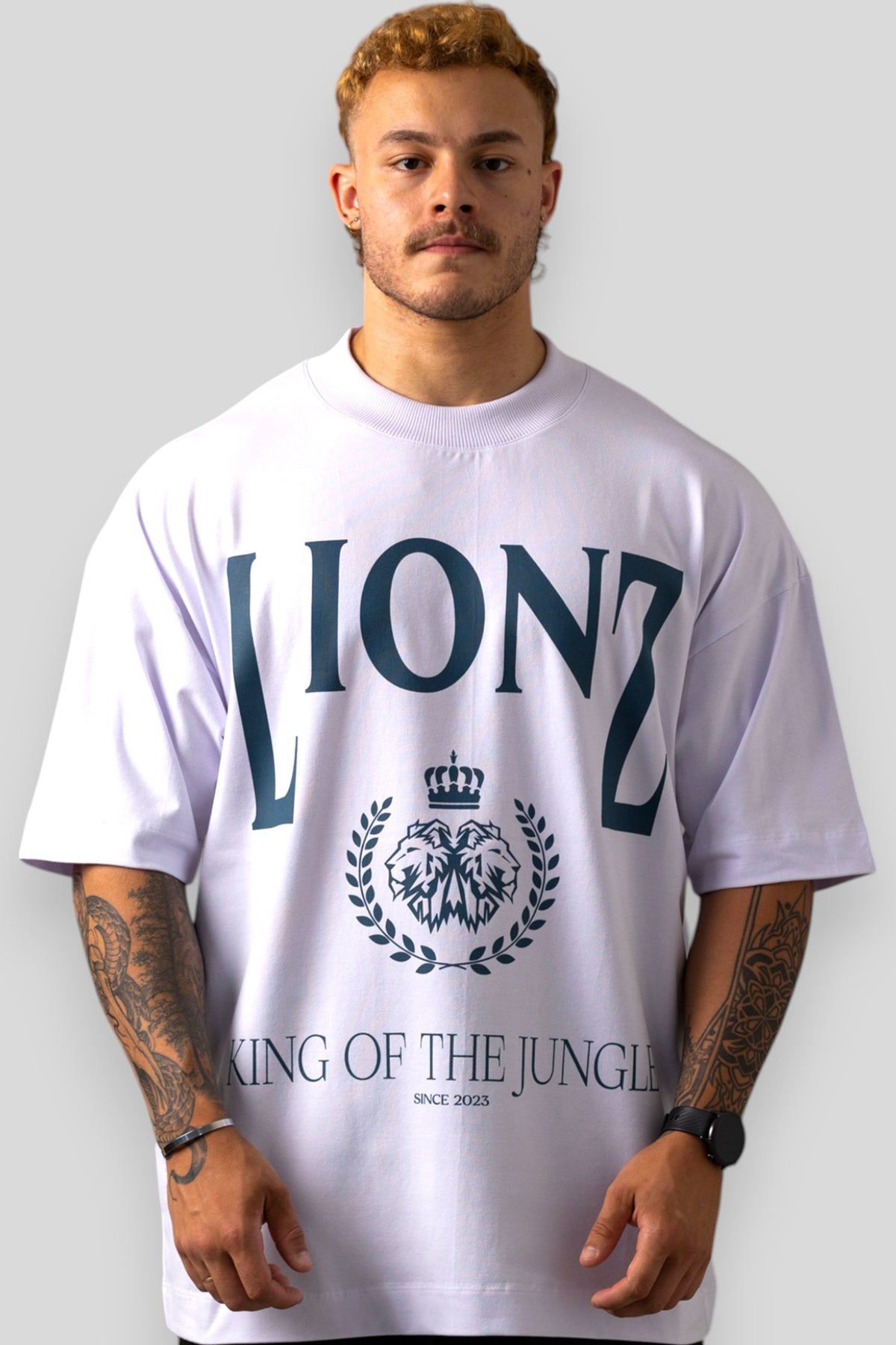 Camiseta Oversized LIONZ KING - Branca