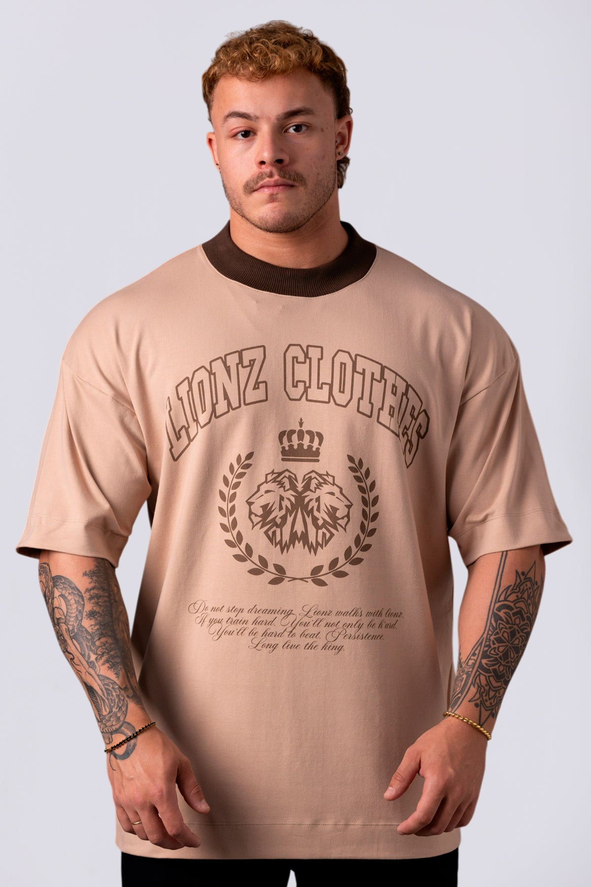 Camiseta Oversized Big Lionz - Bege
