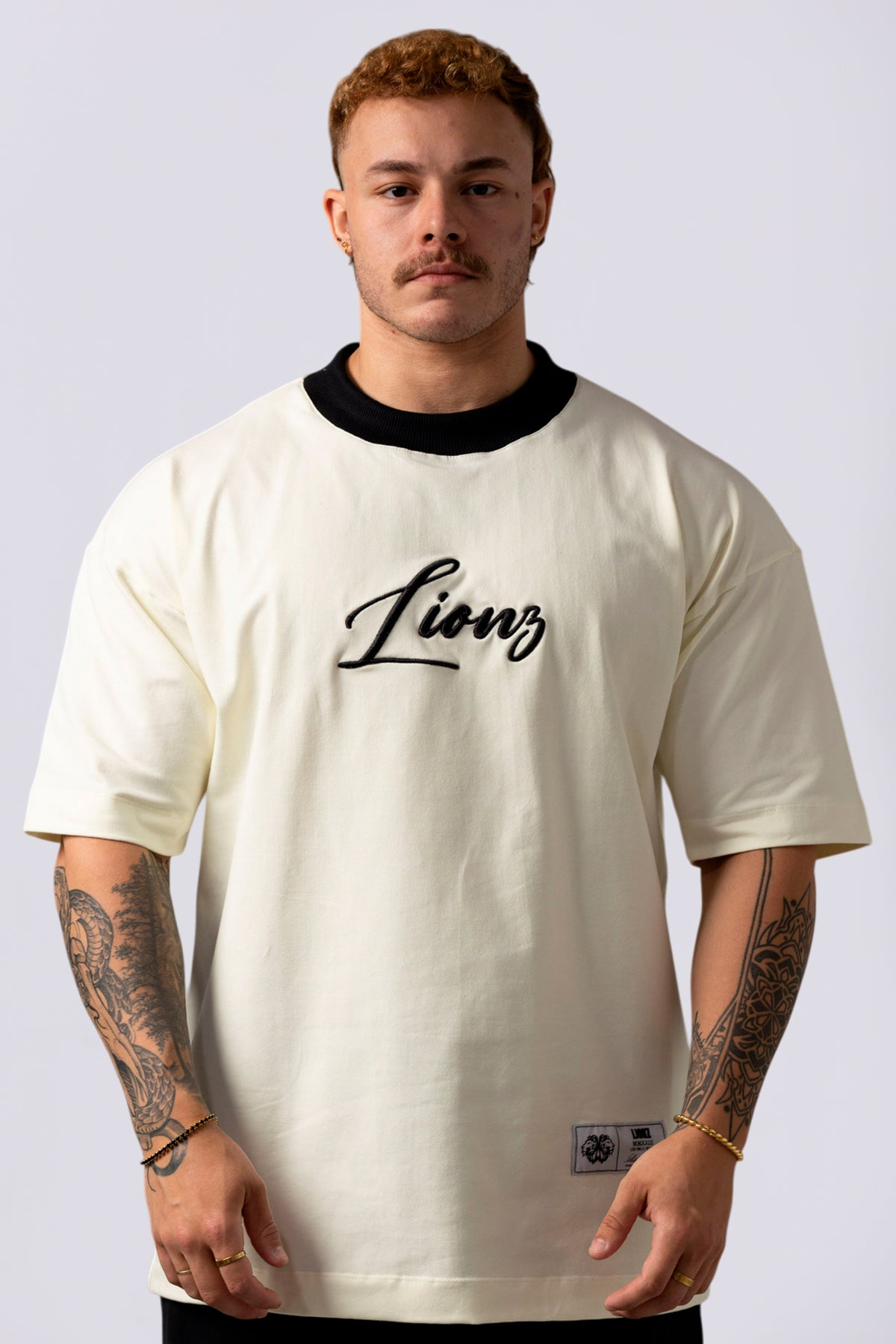 Camiseta Oversized Lionz Bordada - OffWhite
