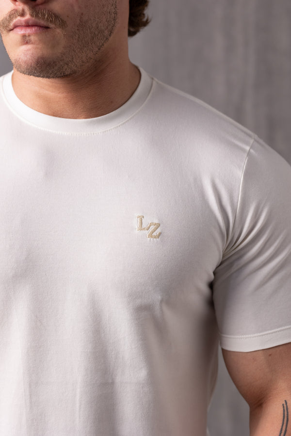 Camiseta Slim Bordada LZ - OffWhite