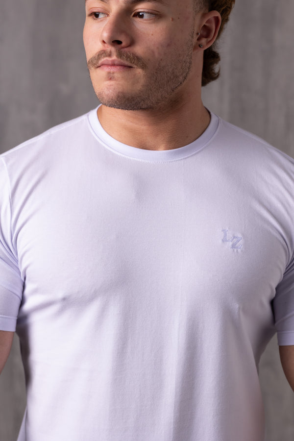 Camiseta Slim Bordada LZ - Branca