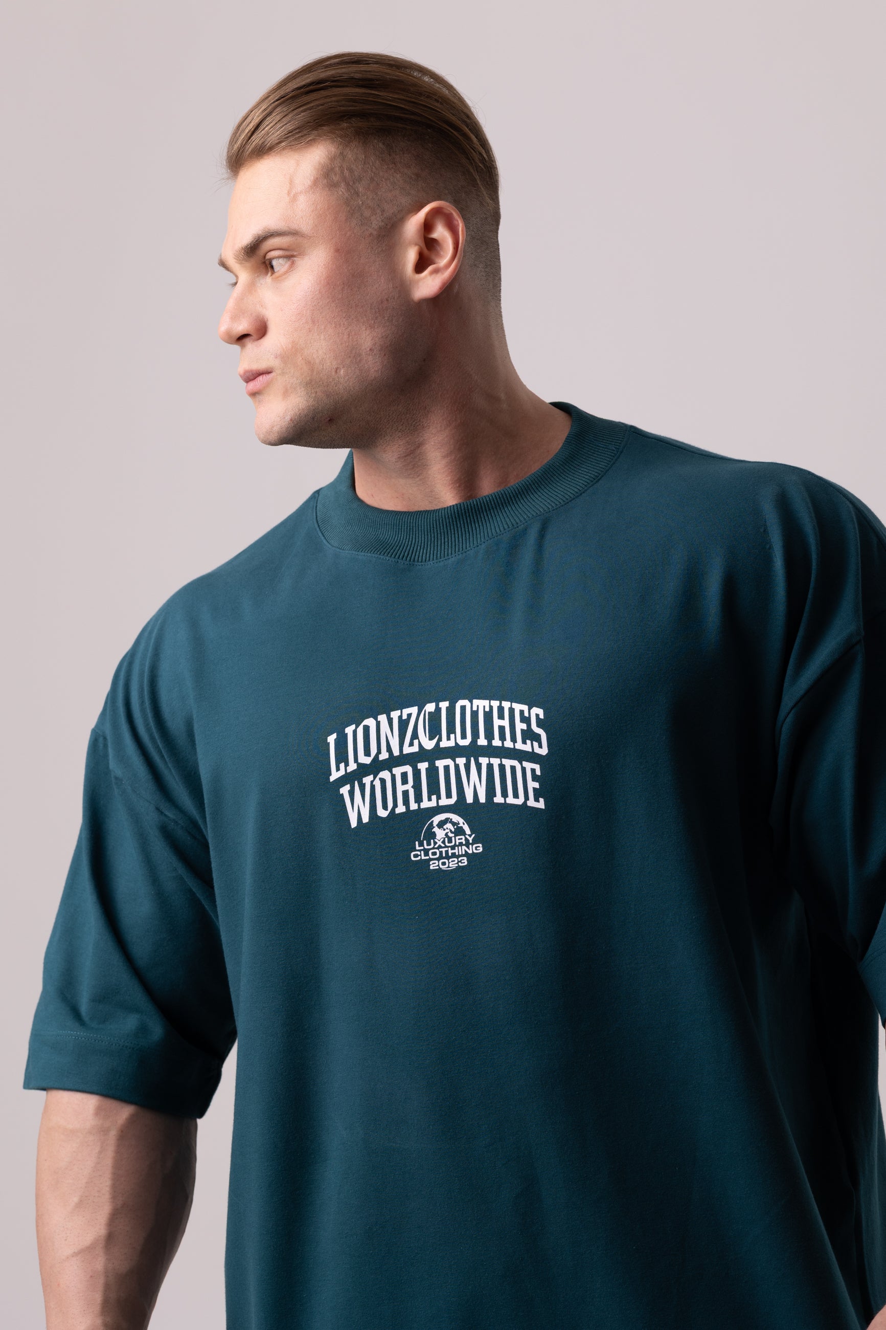 Camiseta Oversized Worldwide - Málaga