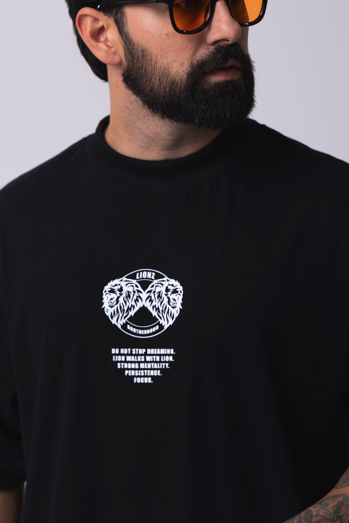 Camiseta Oversized Strong Mentality - Preta