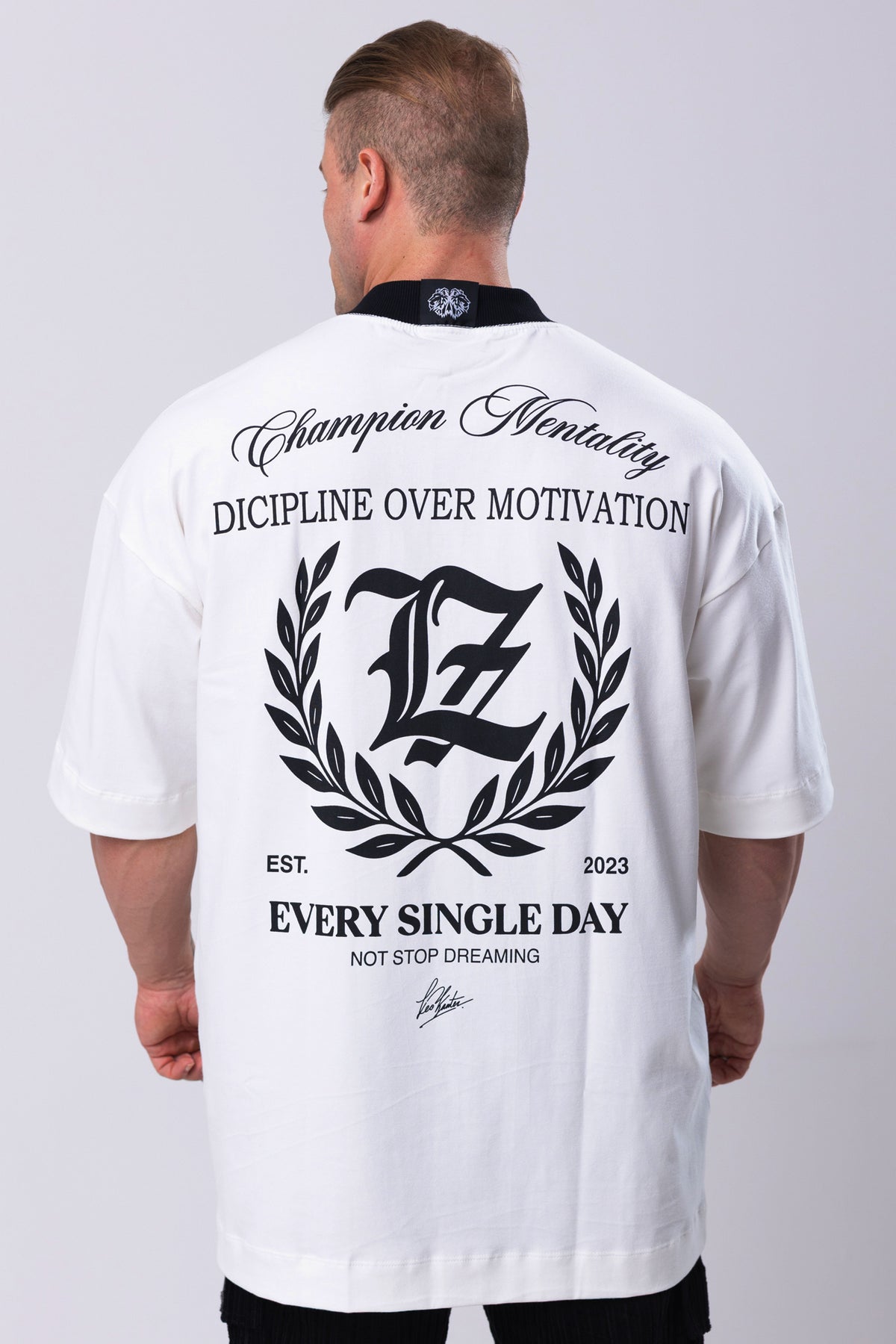 Camiseta Oversized EveryDay - Off&Black