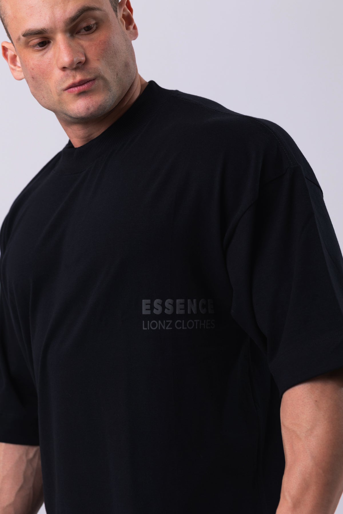 Camiseta Oversized Essence - Preta