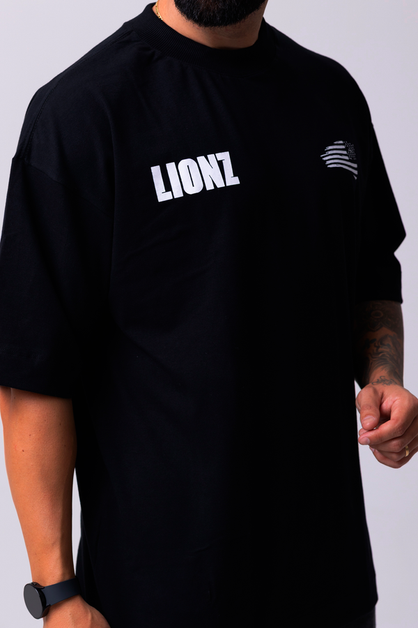 Camiseta Oversized American Lion - Preta