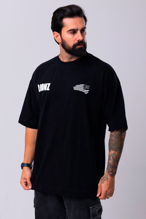 Camiseta Oversized American Lion - Preta