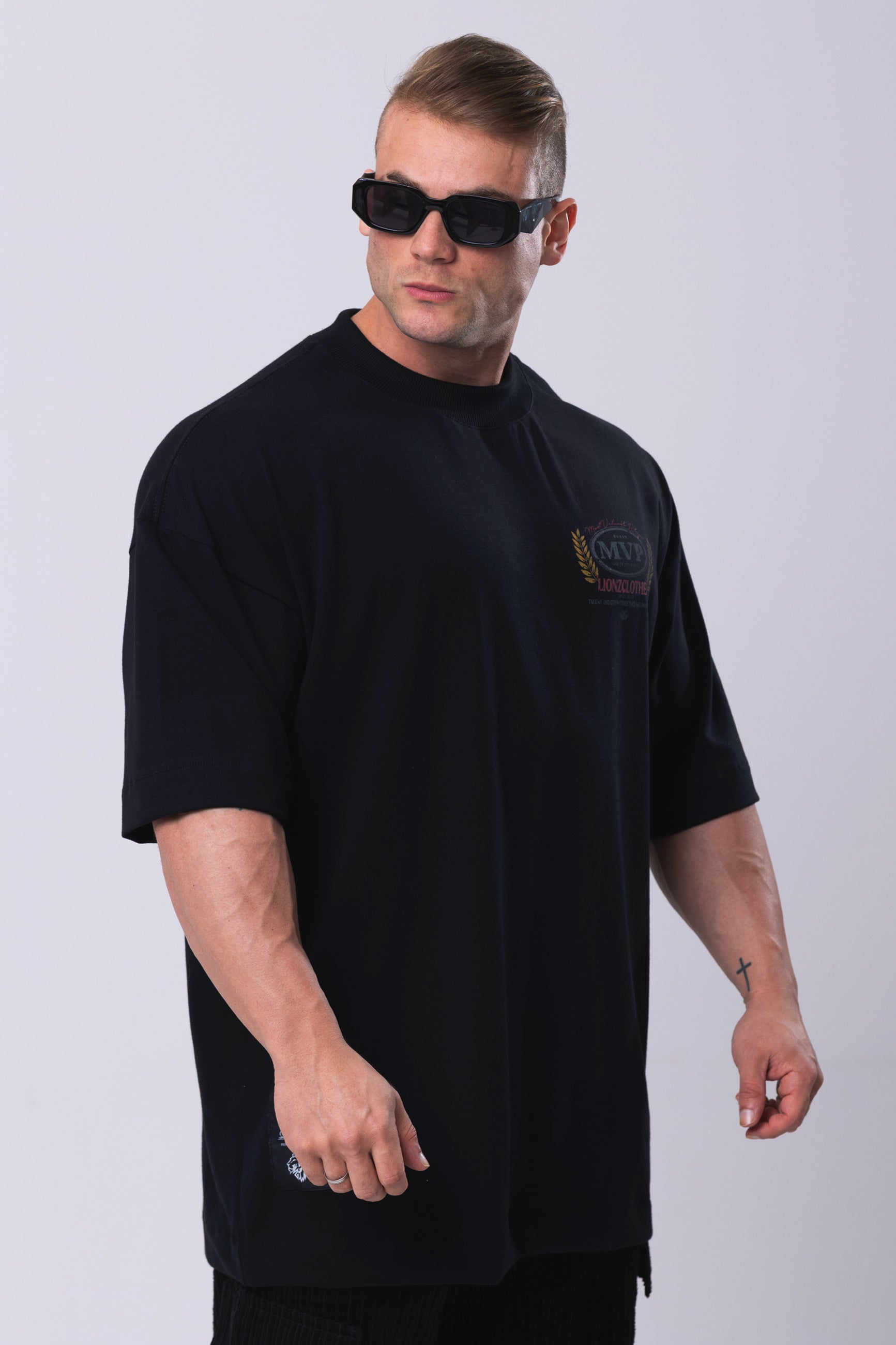 Camiseta Oversized MVP - Preta