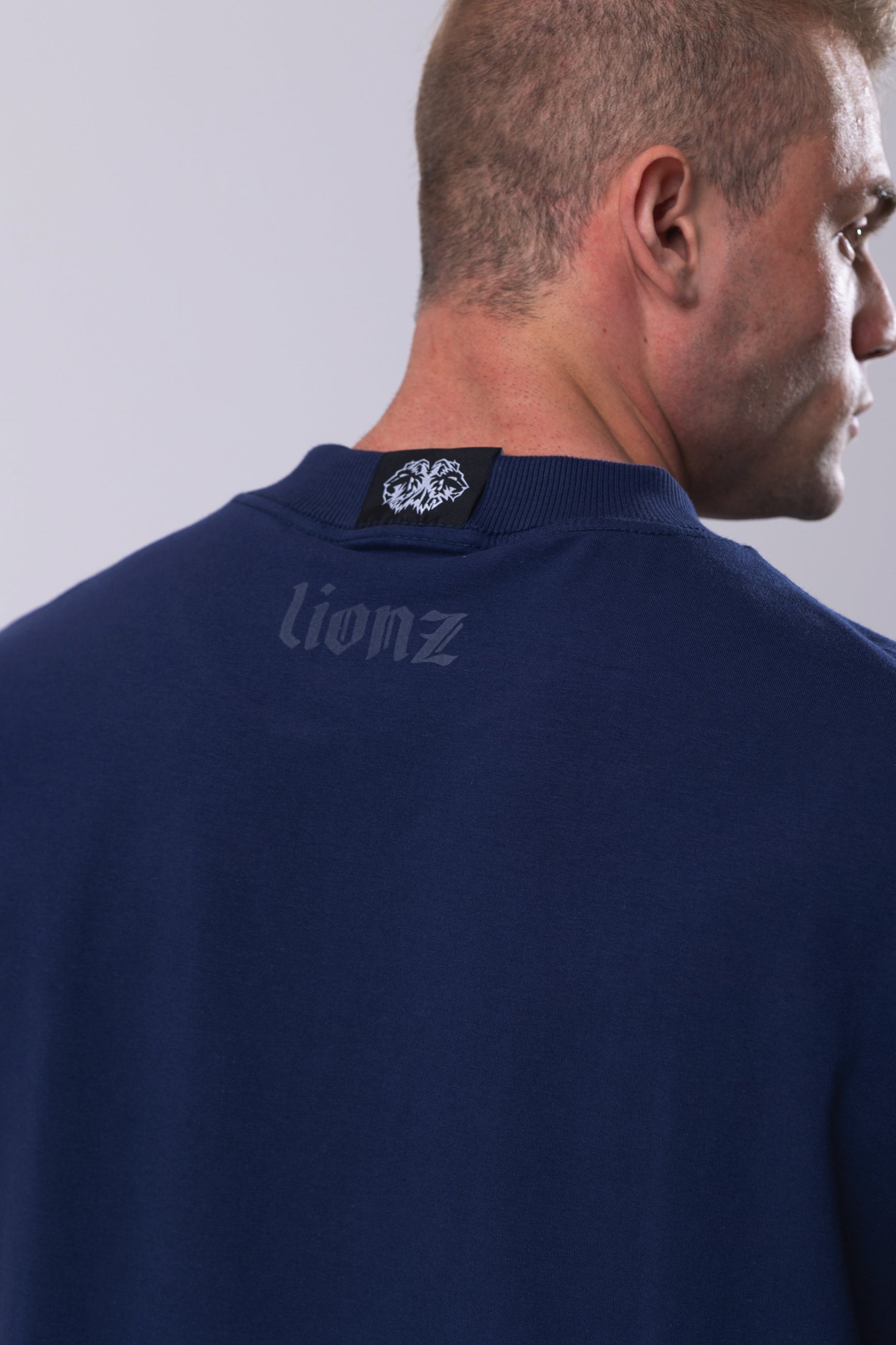 Camiseta Oversized Irmandade - Marinho