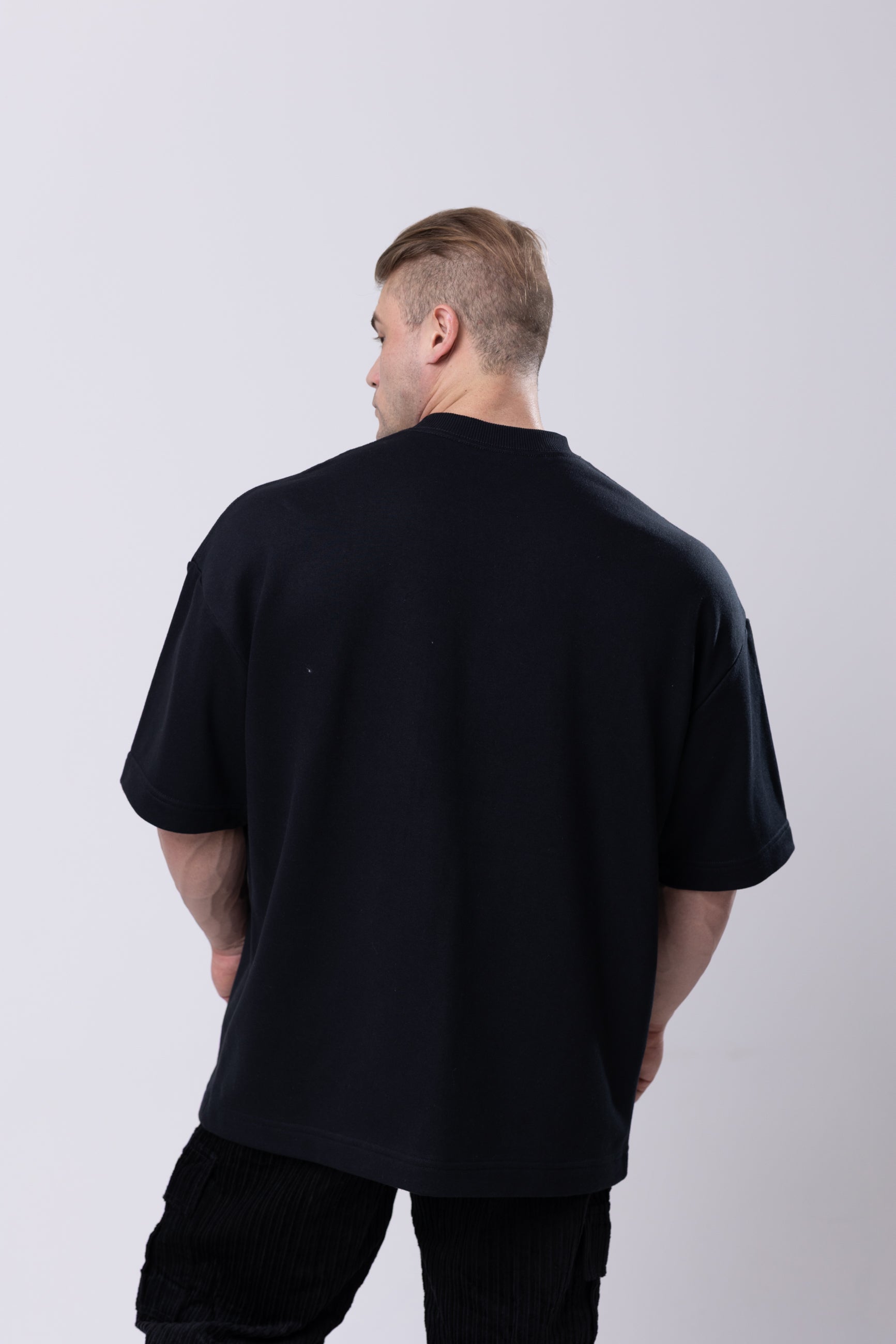 Camiseta Oversized Deluxe Brotherhood - Preta