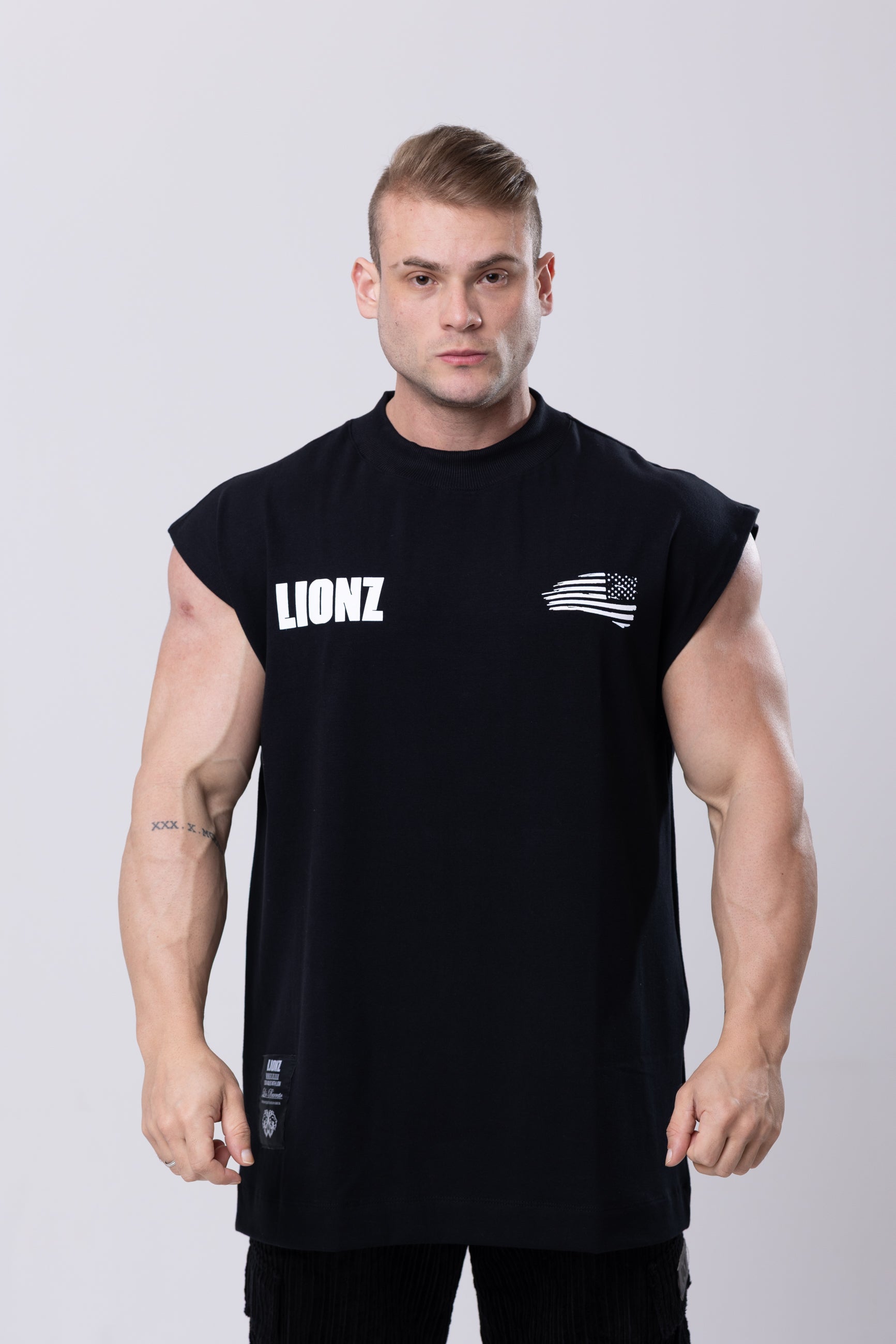 Regata Tanke American Lion - Preta