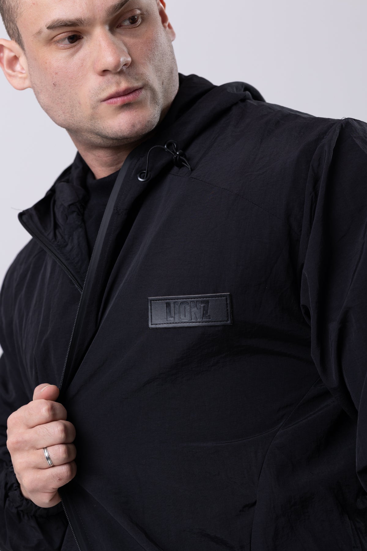 Corta Vento Leather - Preto
