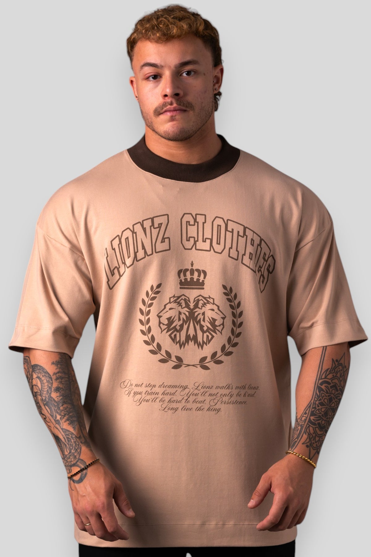 Camiseta Oversized Big Lionz - Bege