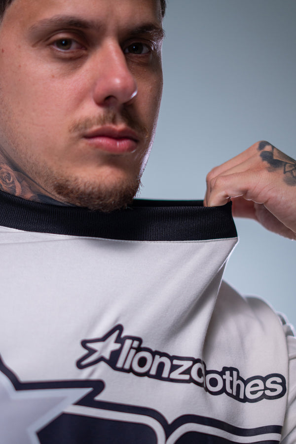 Camiseta Oversized Estrela - OffWhite&Black