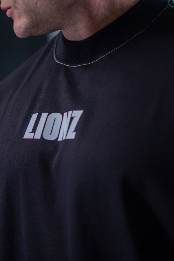 Camiseta Oversized Romanos - Preta Contraste