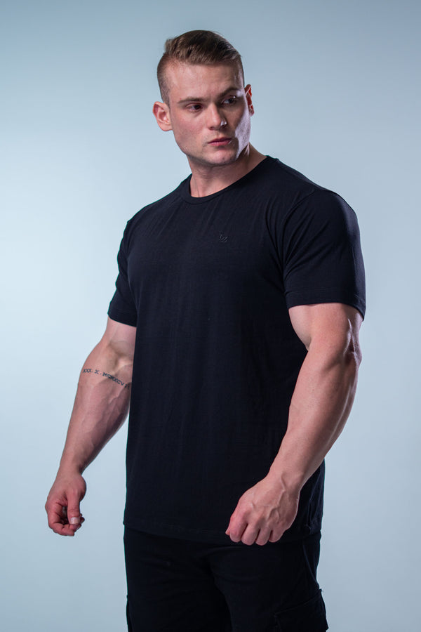 Camiseta Slim Bordada LZ - Preta