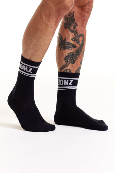 Meia Cano Alto LIONZ - Preta