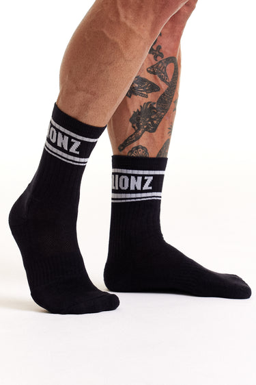 Meia Cano Alto LIONZ - Preta