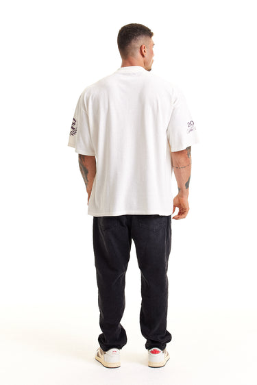 Camiseta Boxy OffWhite - The World