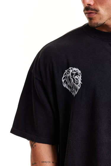 Camiseta Boxy Preto Faded - The World