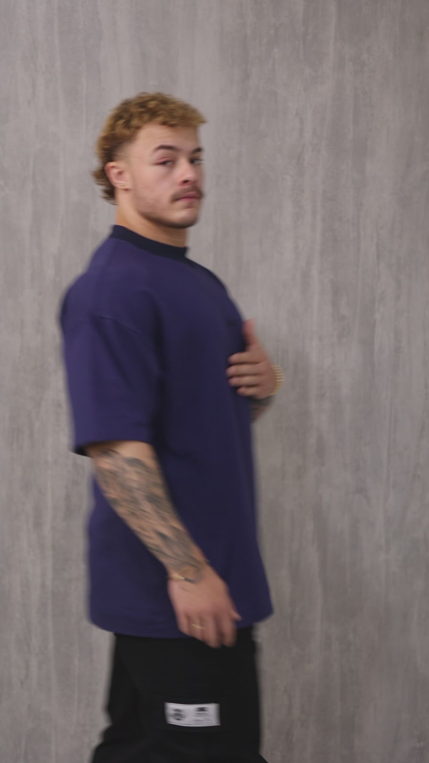 Camiseta Oversized Bordada King - Marinho